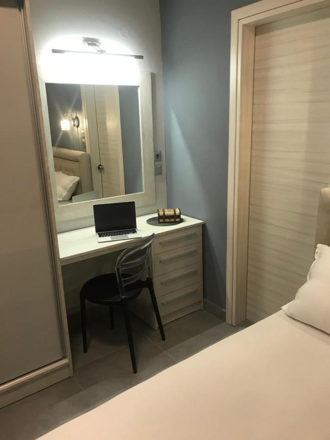 Avra Comfort Rooms - Family Nea Poteidaia Exterior foto